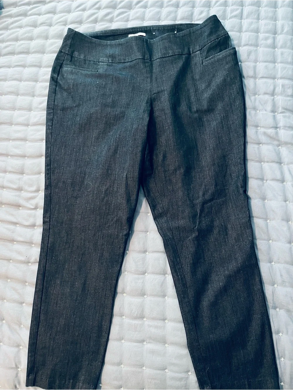 Women's Dark Wash Stretch Jeans
